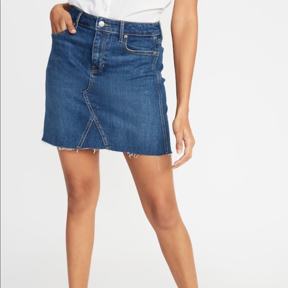 Old Navy High Waisted Frayed Hem Jean Skirt 12 NWT - Picture 7 of 8
